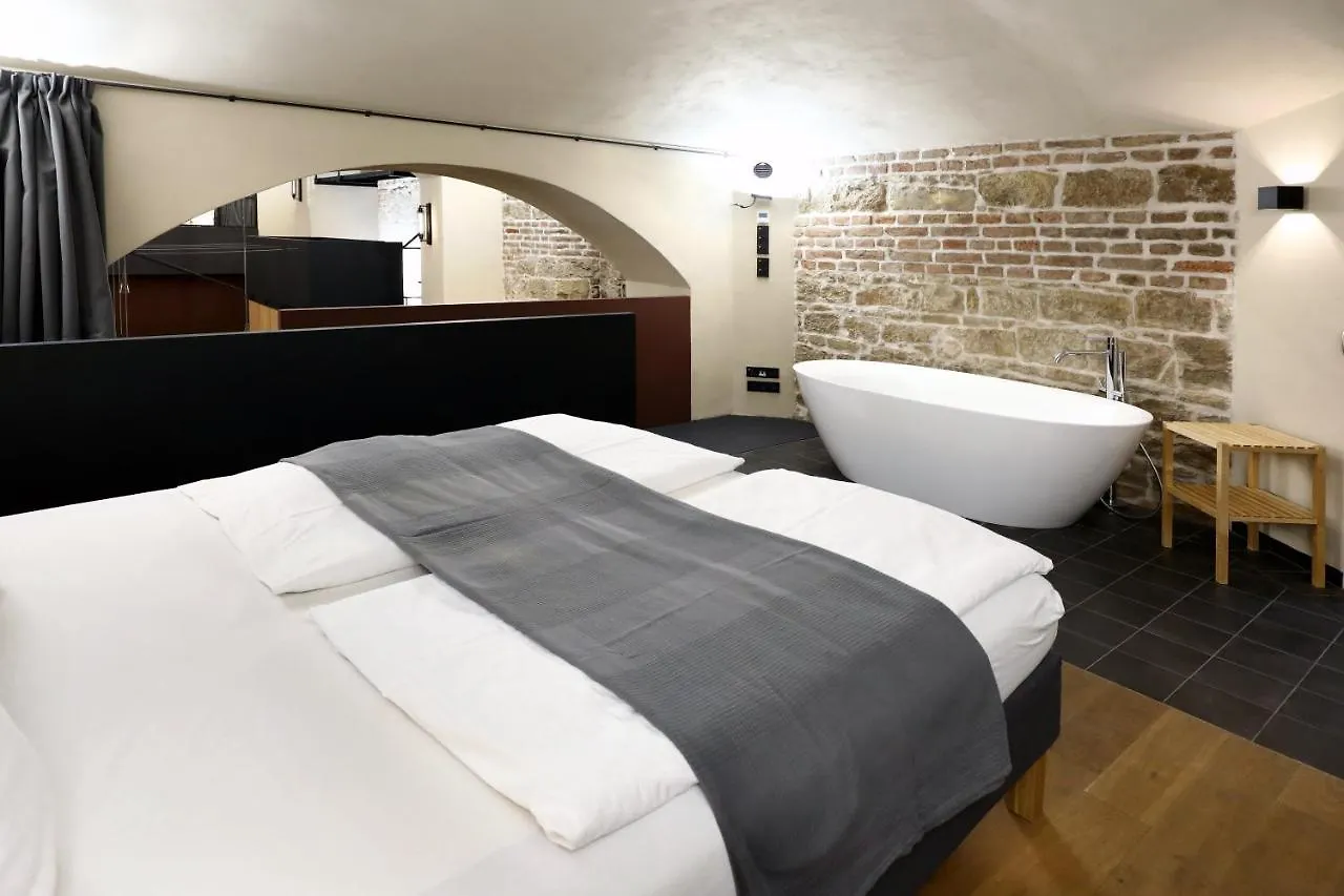 American Loft In The Heart Of Praga Apartamento